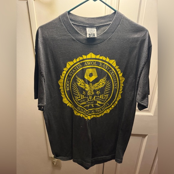 DTA - L - AWOL TShirt - Picture 1 of 1
